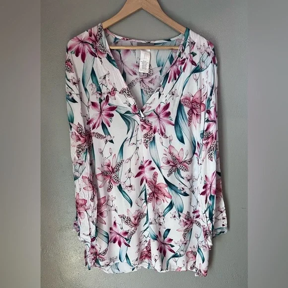 Floral colorful beachy top - Picture 2 of 6